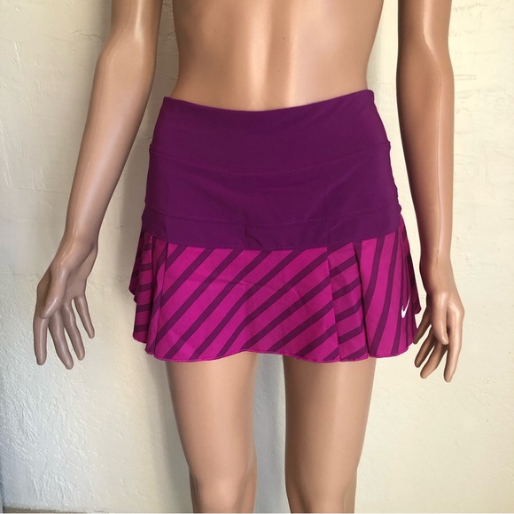 Nike Women's Size M Purple Short Running/Golf Skirt/Skort Dri-Fit Activewear - Picture 1 of 15